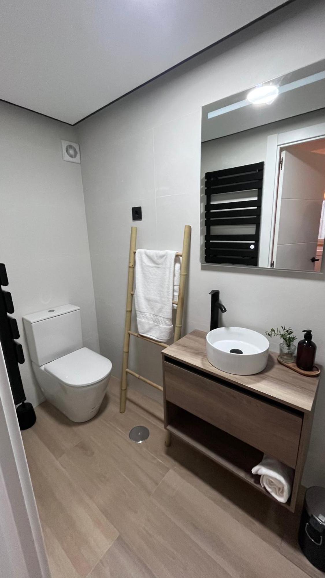 Victrix Homes León Extérieur photo